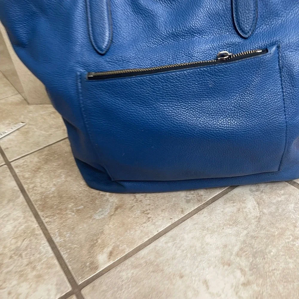 Coach Cobalt Blue Pebbled Leather Tote Bag Large Shoulder Bag  no hang tag